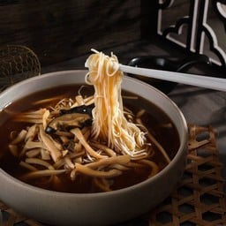 หมี่ฮ่องกงน้ำแดง M