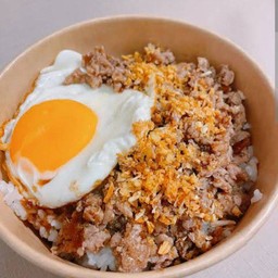 ข้าวหมูสับทอดกระเทียม