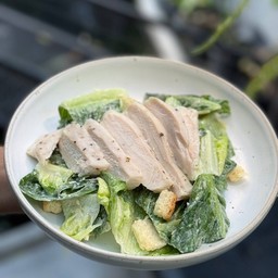 Ceasar Salad with Chicken Breast
