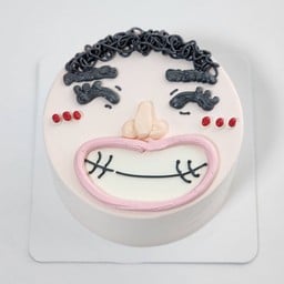 ยิ้มกว้าง