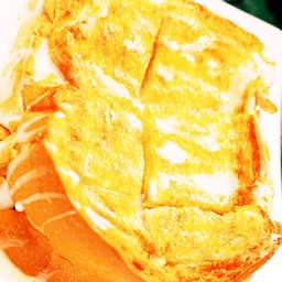 ขนมปังอบเนยน้ำตาล(ไม่ราดนม)