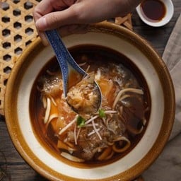 หูฉลามน้ำแดง M