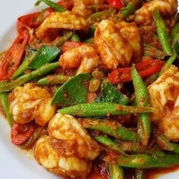 พริกแกงทะเล กับข้าว