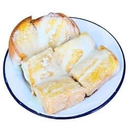 ปังแผ่น เนย+นมข้น+น้ำตาล