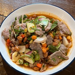 พล่าเนื้อมะเขือเปราะ