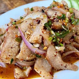 น้ำตกหมู