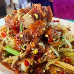ตำหมูสามชั้นทอด