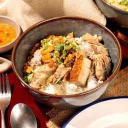 ข้าวต้มแห้งทรงเครื่อง