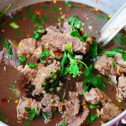 ต้มแซ่บเนื้อสด