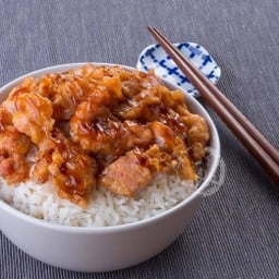 ข้าวไก่คาราเกะซอสเทอริยากิ