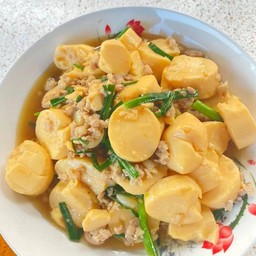 เต้าหู้ผัดน้ำมันหอย (กับข้าว)