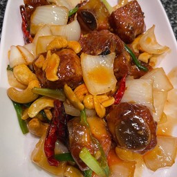 ซี่โครงหมูผัดเม็ดมะม่วง