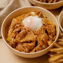 ข้าวด้งหมูผัดซอสโกชูจัง