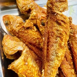 ปลาแดงทอดขมิ้น