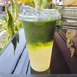 ชาเขียวน้ำผึ้งมะนาว