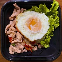 ข้าวกะเพราหมูชิ้น