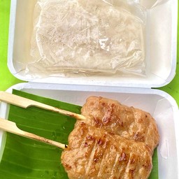 ชุดอิ่มเล็ก หมูปิ้ง 2 ไม้ + ข้าวเหนียว 1 ปั้น