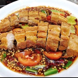 ตำเหลาหมูสามชั้นทอด