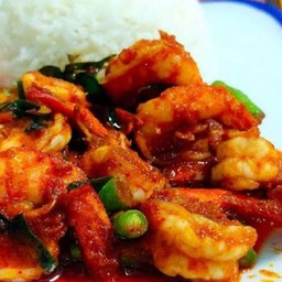 กุ้งผัดพริกแกง