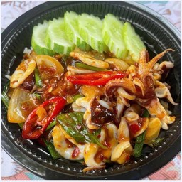 ปลาหมึกผัดพริกเผา