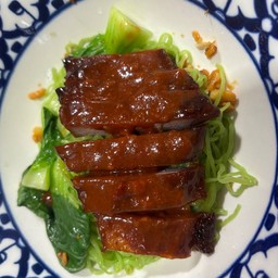 บะหมี่แห้ง หมูแดงฮ่องกง