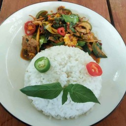 ผัดฉ่าพร้อมข้าวสวย