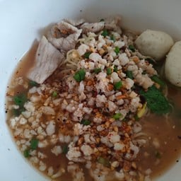 ก๋วยเตี๋ยวต้มยำ วราธิป