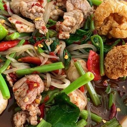 ตำเตี๋ยว แคปหมู