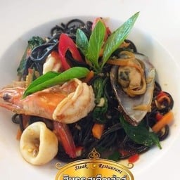 สปาเก็ตตี้หมึกดำขี้เมาทะเล