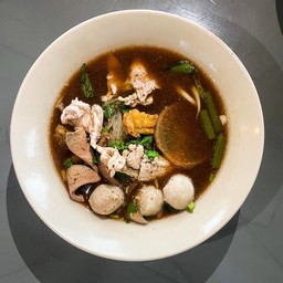 ก๋วยเตี่ยวน้ำตก
