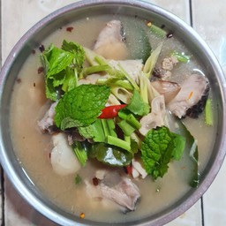 ปลาม้าต้มยำ