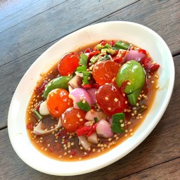 ยำไข่แดงน้ำปลาร้า