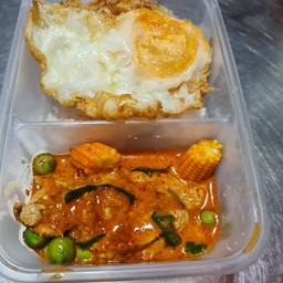 พะแนงหมูแยกข้าว