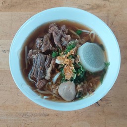 ก๋วยเตี๋ยวเนื้อ