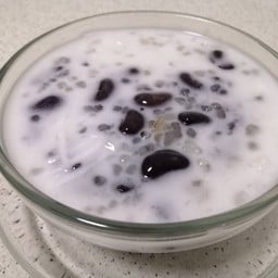 สาคูถั่วดำมะพร้าวอ่อน