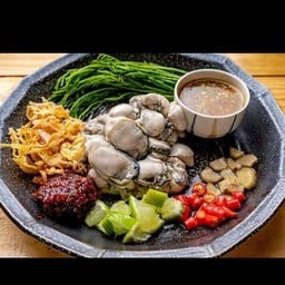 ชุดหอยนางรมสดทรงเครื่อง