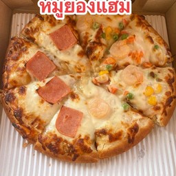 พิชซ่าหน้า ซีฟู้ด+หมูยองแฮม8ชิน