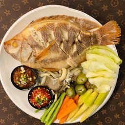 ปลาทับทิมนึ่งผักจิ้มแจ่วทรูโทน