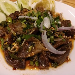 ลาบไส้อ่อนหมูย่าง