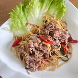 กระเพราเนื้อสไลด์ออสเตรเลีย