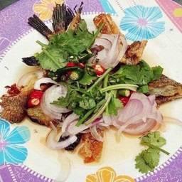 ยำปลาสลิด