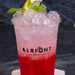 น้ำแดงโซดา