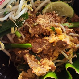 ผัดไทยหมู