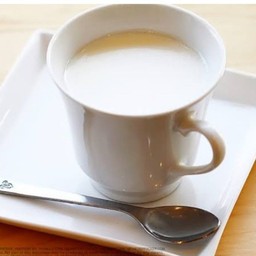 นมสดร้อน