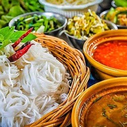 ขนมจีน แม่ณัฏฐวันณ์ ตลาดไนท์ M market