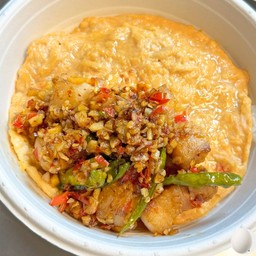 ข้าวไข่ข้นหมูสามชั้นคั่วพริกเกลือ