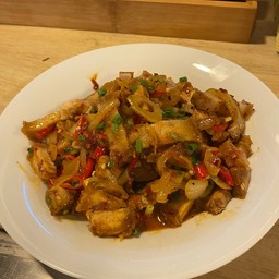 ข้าวหมูกรอบผัดพริกเผา