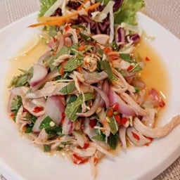 ยำไก่เวียดนาม (เนื้ออกไก่)