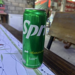 น้ำอัดลมสไปรท์แบบกระป๋อง