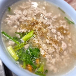 ต้มบ๊วย